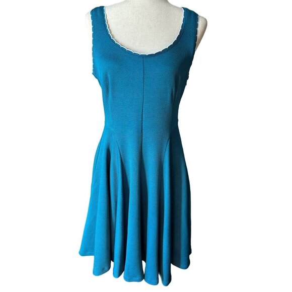 Venus Dress Women M Teal Blue Fit and Flare Knee Length Summer Sleeveless - Picture 1 of 9